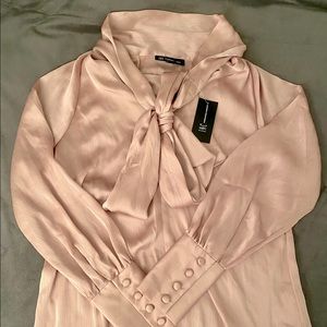 Pale Mauve, satin blouse that gives MAJOR queen energy🤍